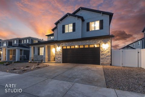 Tiny photo for 2608 W 2960 S, Syracuse, UT 84075 (MLS # 2147188)