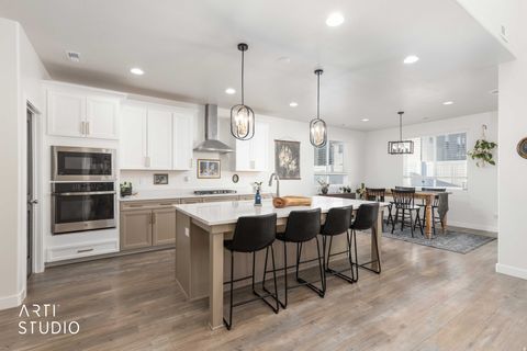 Tiny photo for 2608 W 2960 S, Syracuse, UT 84075 (MLS # 2147188)