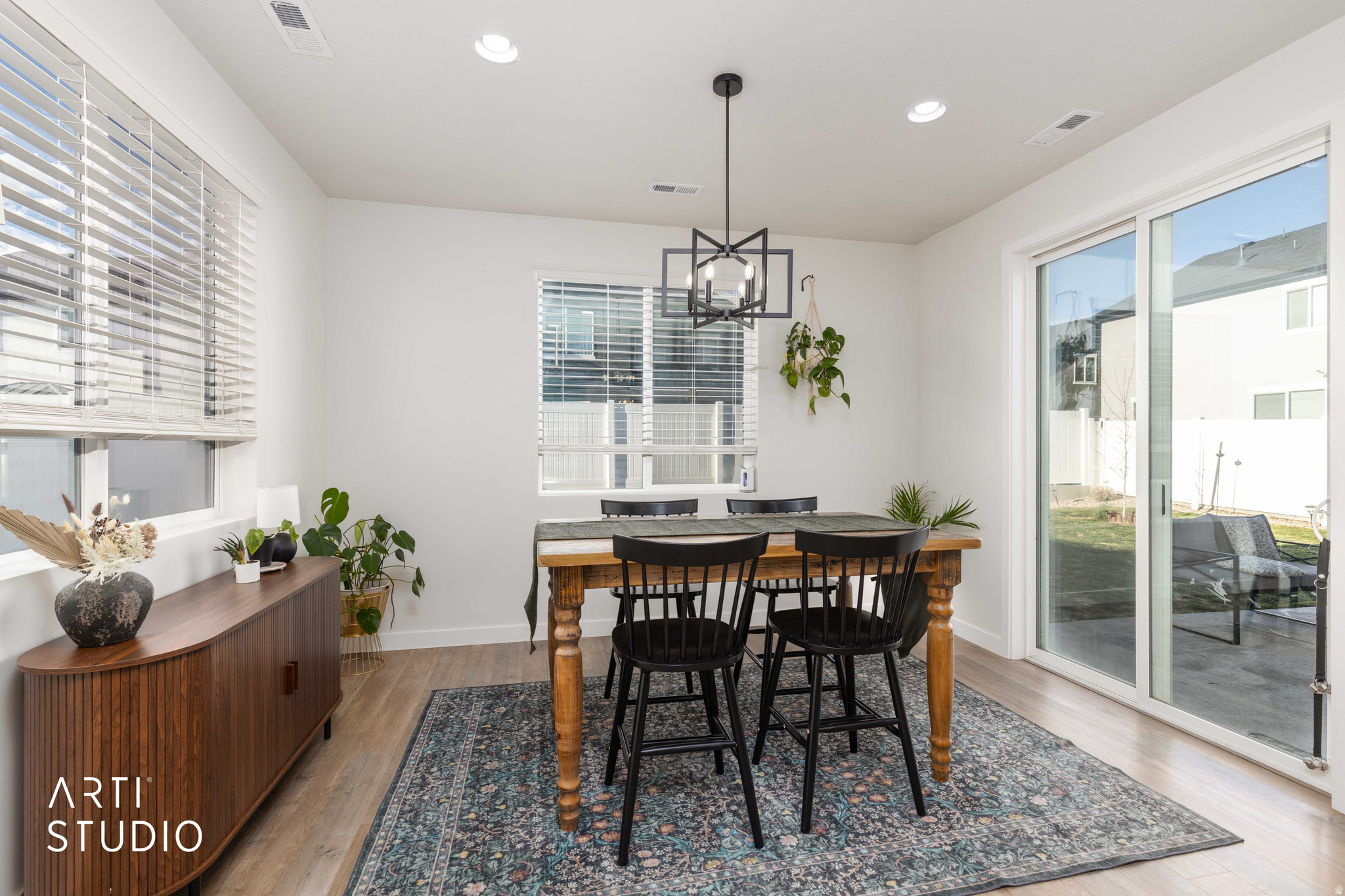 CREEKSIDE - Residential