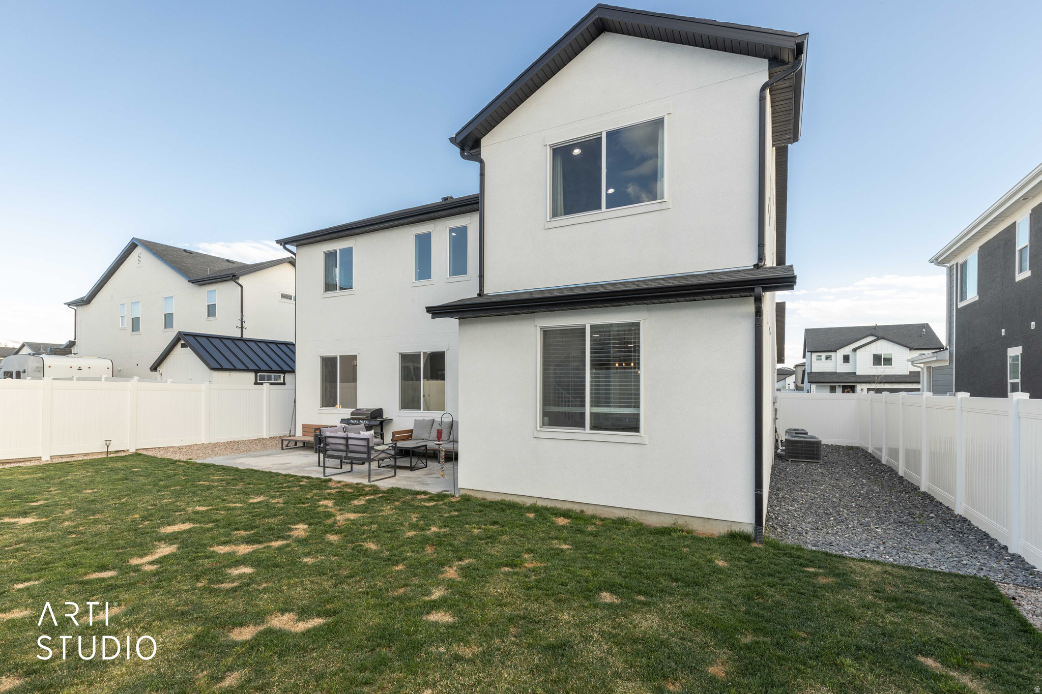 CREEKSIDE - Residential