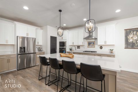 Tiny photo for 2608 W 2960 S, Syracuse, UT 84075 (MLS # 2147188)
