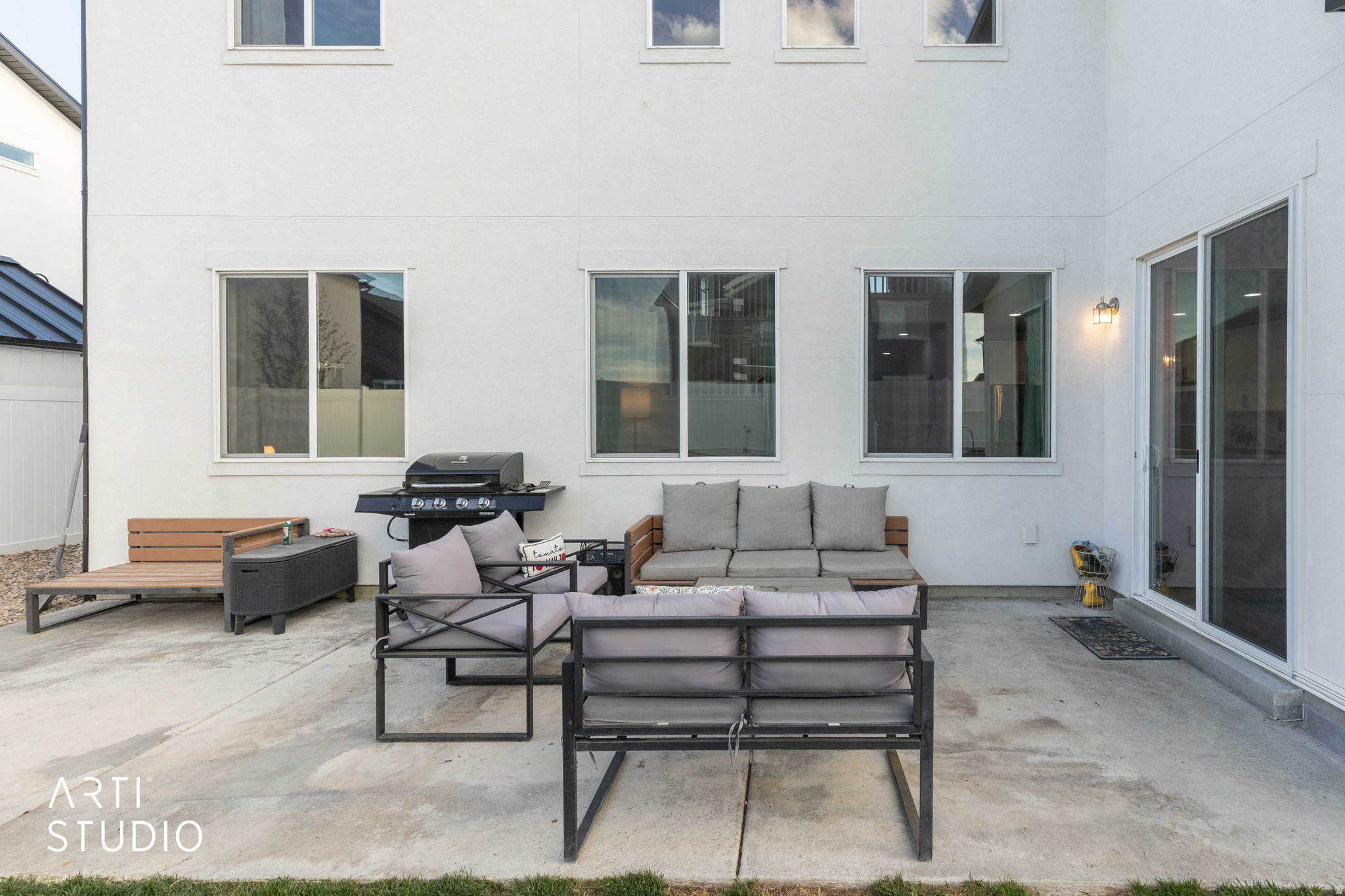 CREEKSIDE - Residential