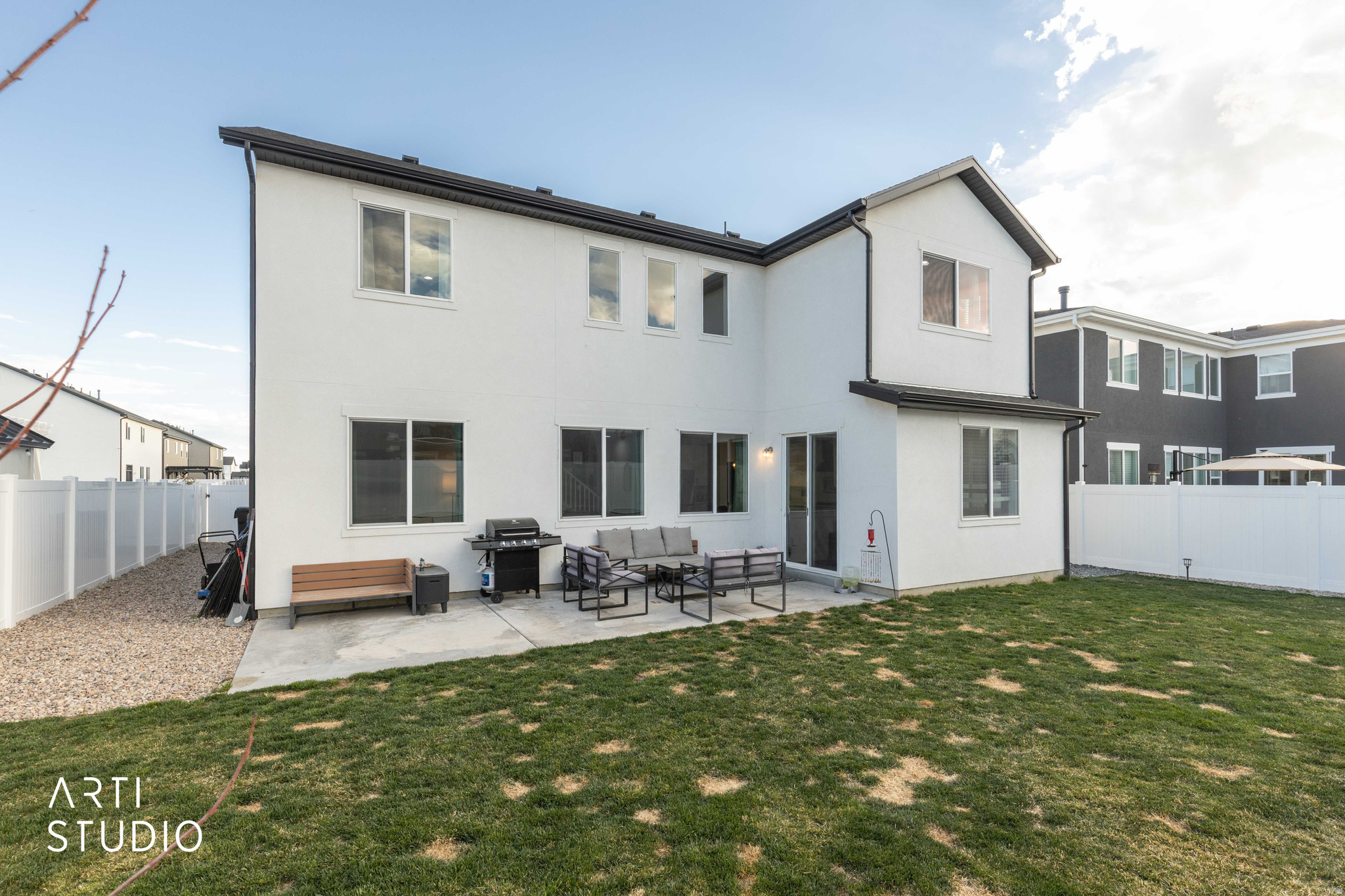 CREEKSIDE - Residential