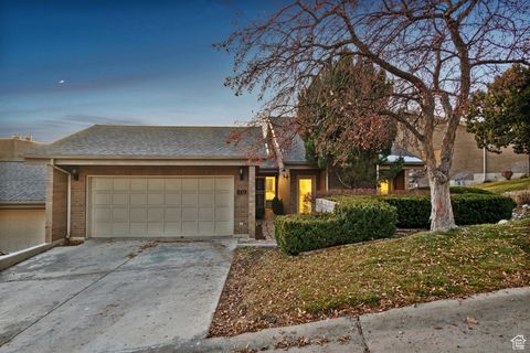 Tiny photo for 819 N JUNIPERPOINT DR, Salt Lake City, UT 84103 (MLS # 2076658)