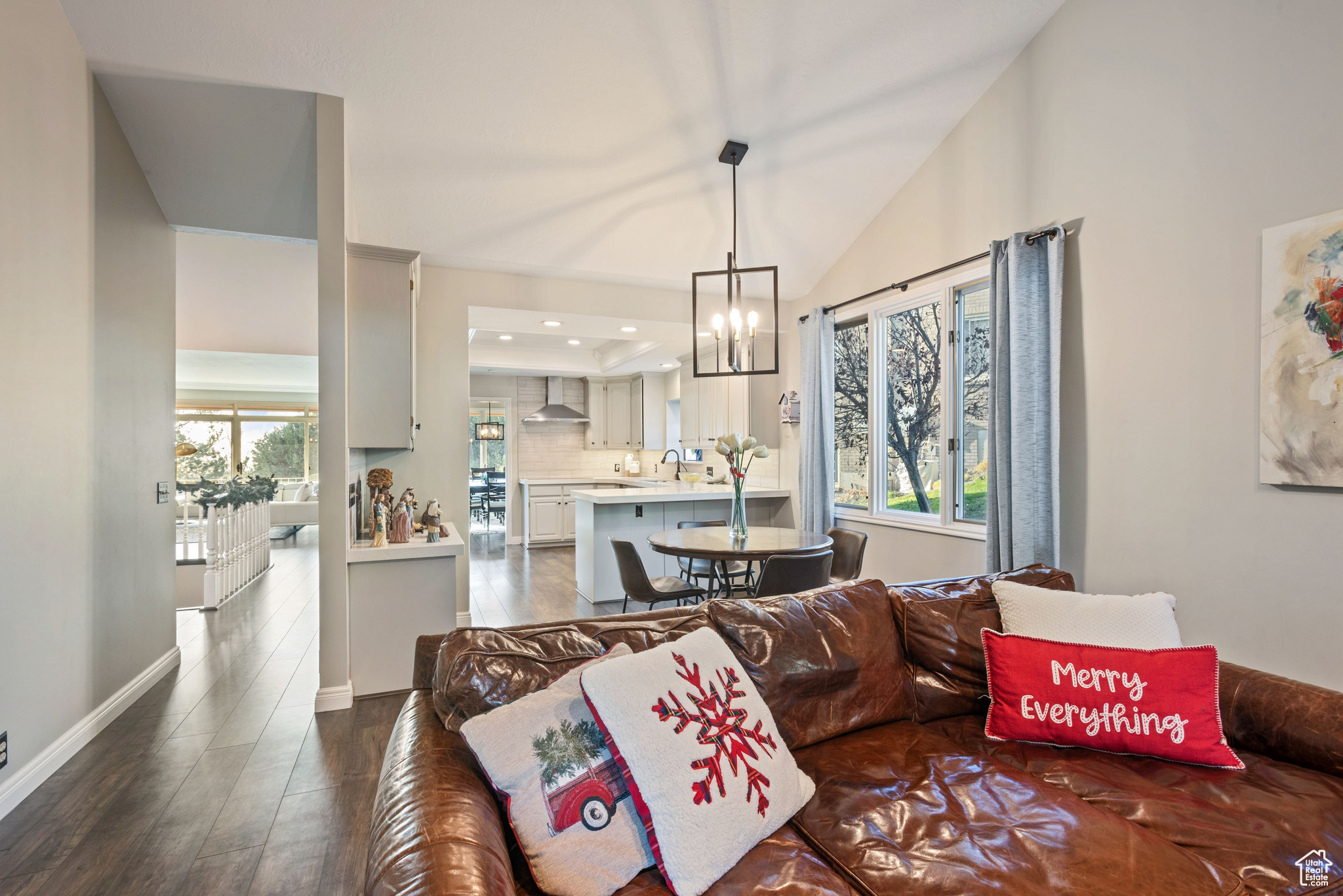 819 N Juniperpoint Dr, Salt Lake City, Utah image 3