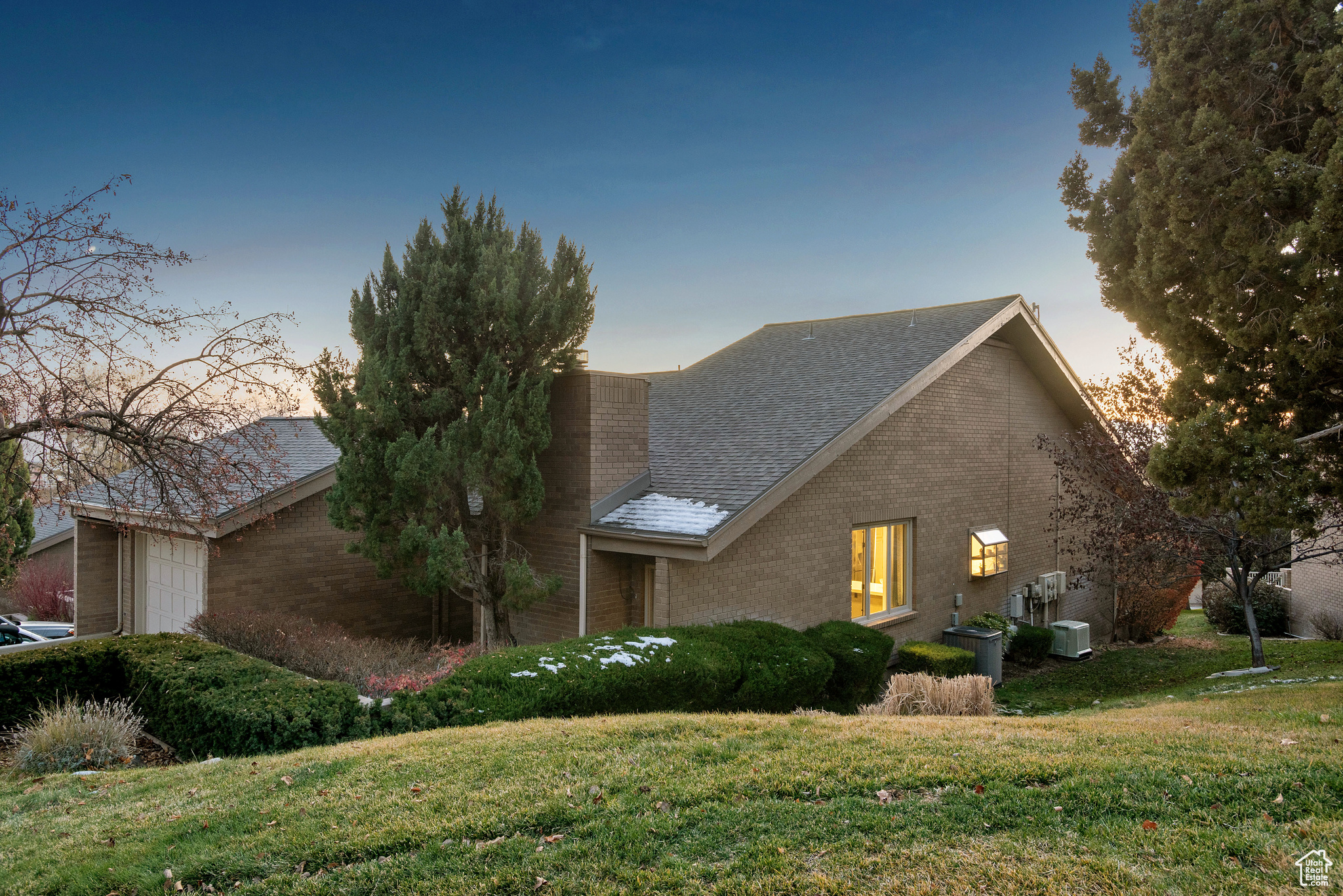 819 N Juniperpoint Dr, Salt Lake City, Utah image 45