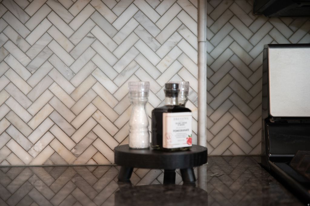 Photo of 1265 N 850 E, Bountiful, UT 84010 (MLS # 2152294)