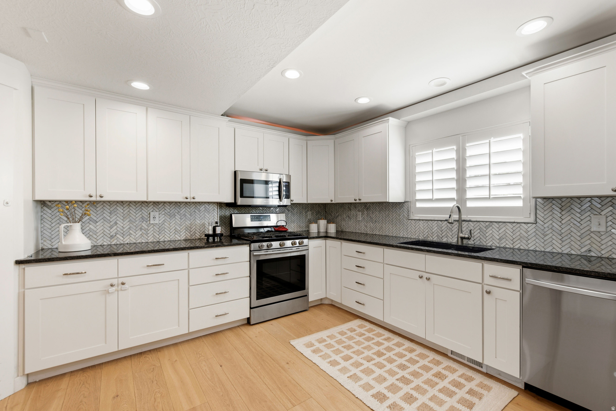 CRESTWOOD SUB - Residential