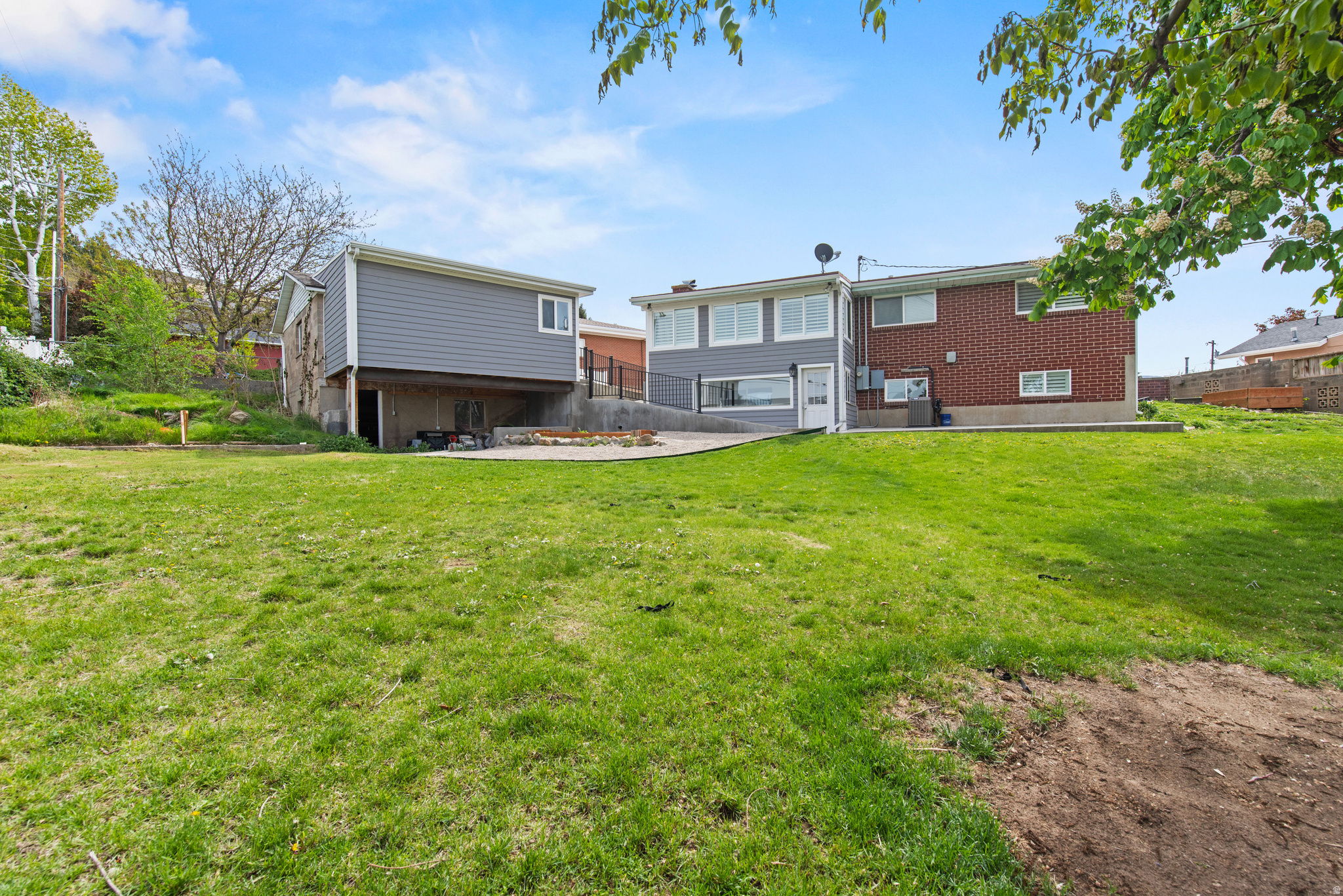 CRESTWOOD SUB - Residential