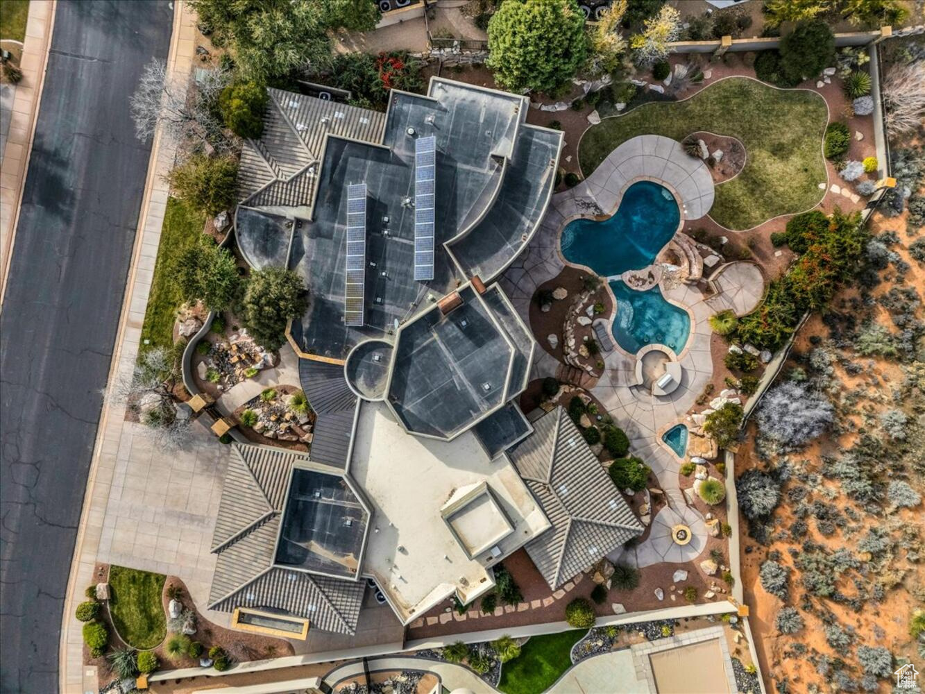 LEDGES OF ST GEORGE - Residential