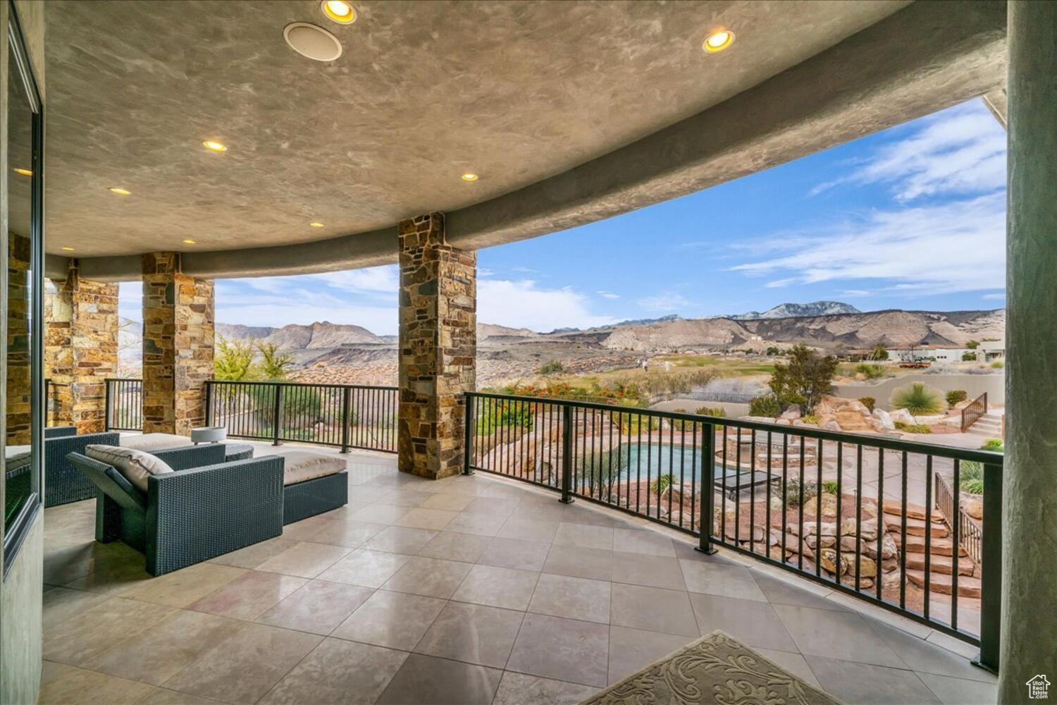 LEDGES OF ST GEORGE - Residential