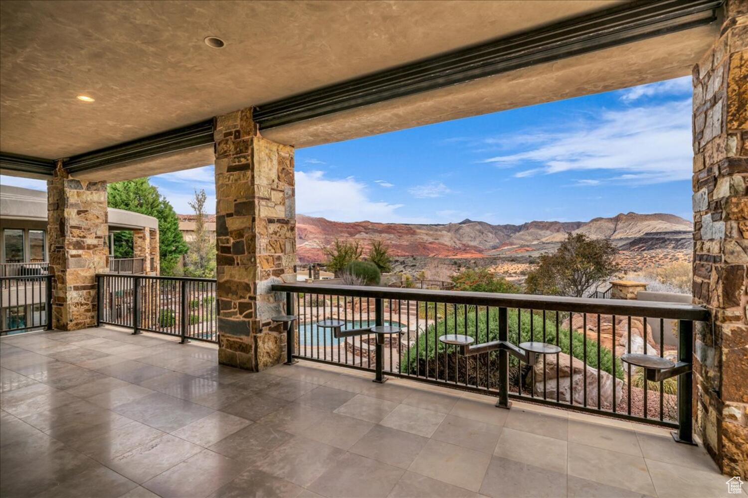 LEDGES OF ST GEORGE - Residential