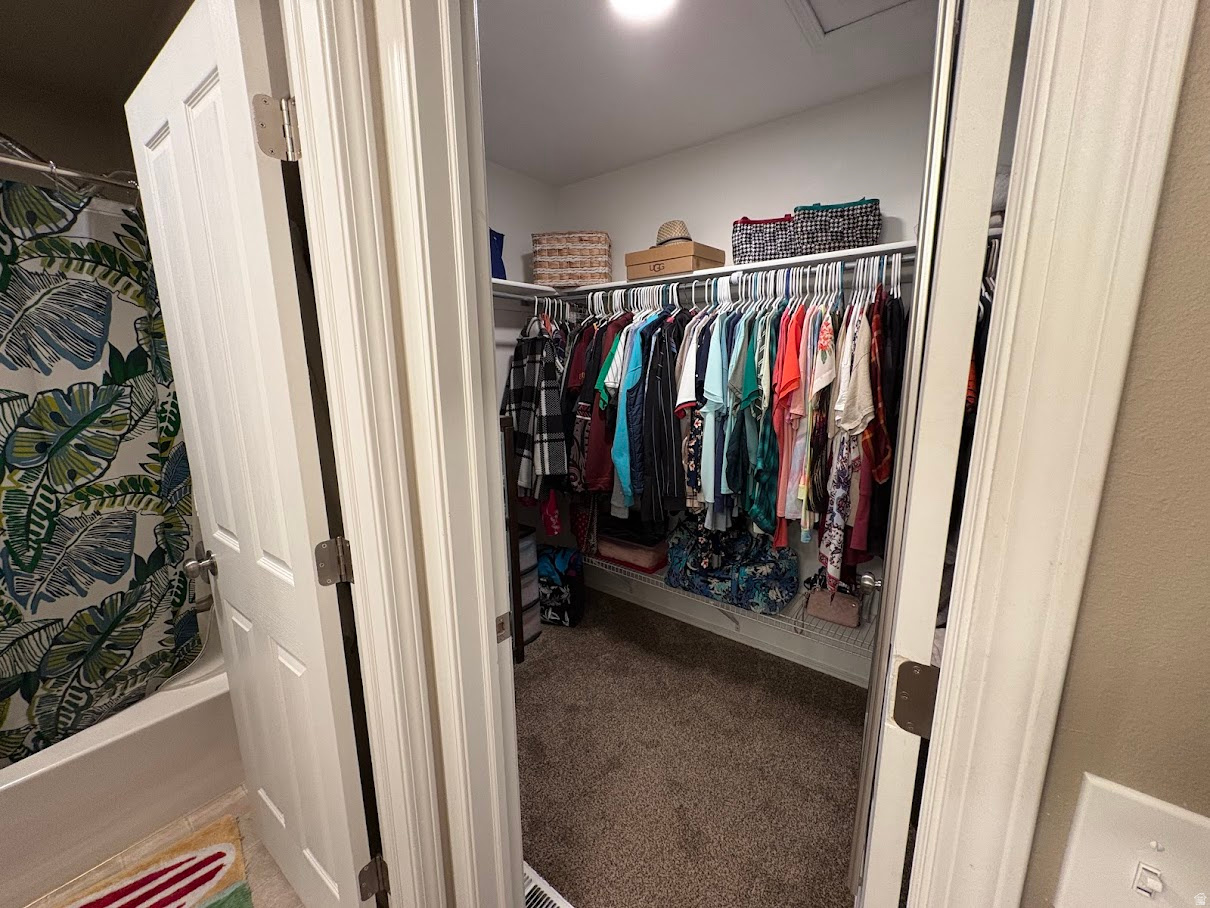 PICKET LANE - Residential