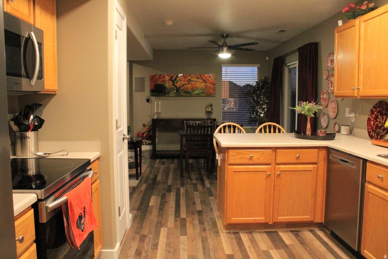 PICKET LANE - Residential