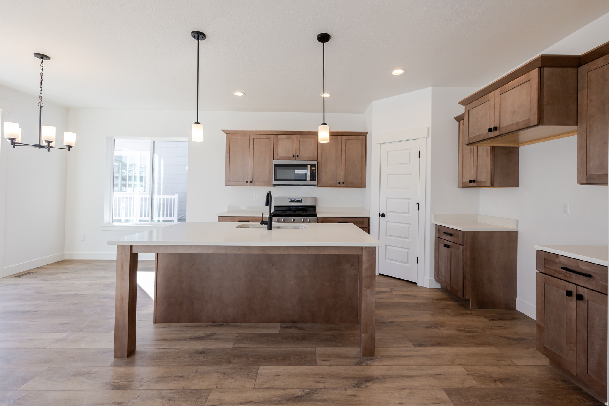 RIVER POINT - Residential