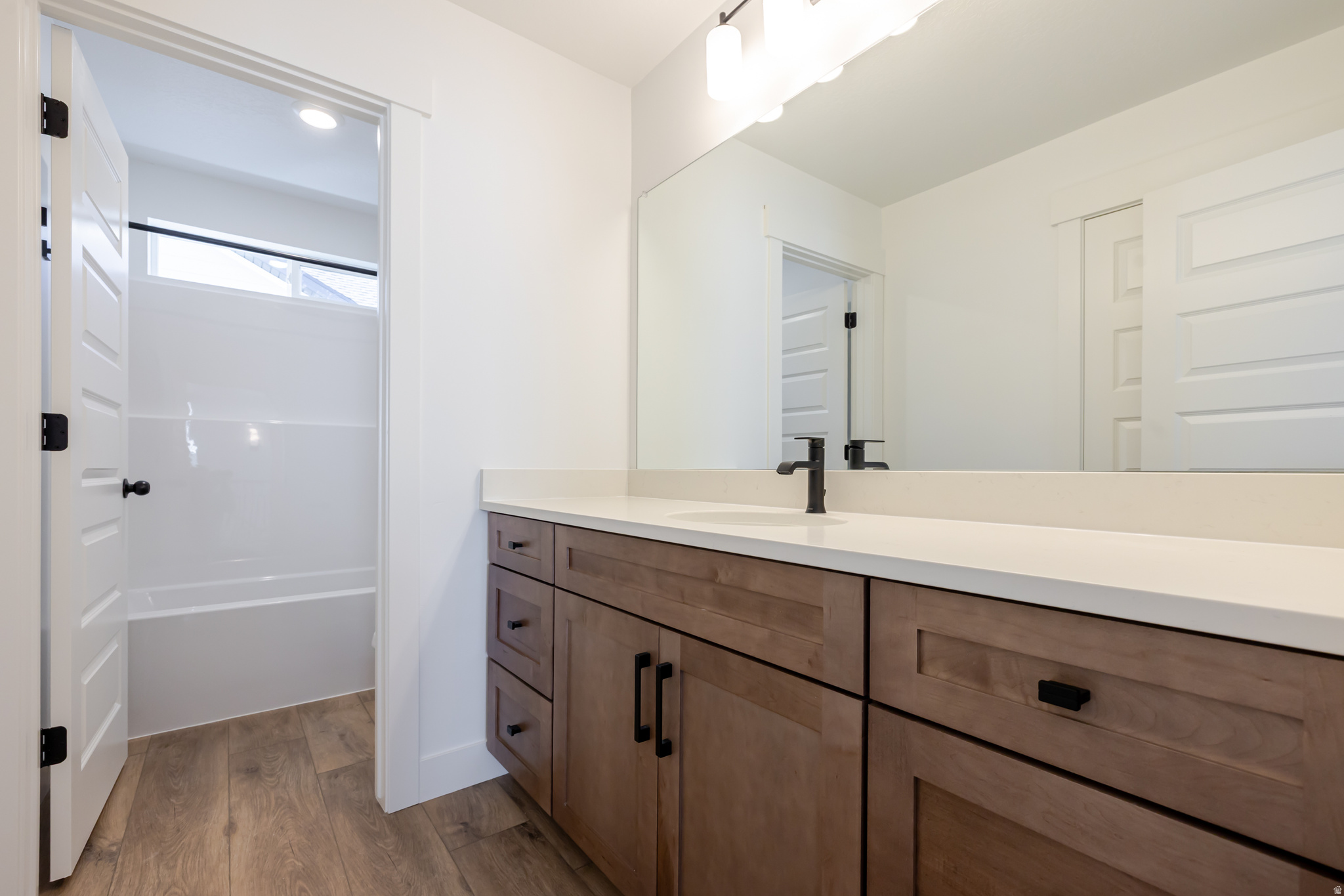 RIVER POINT - Residential