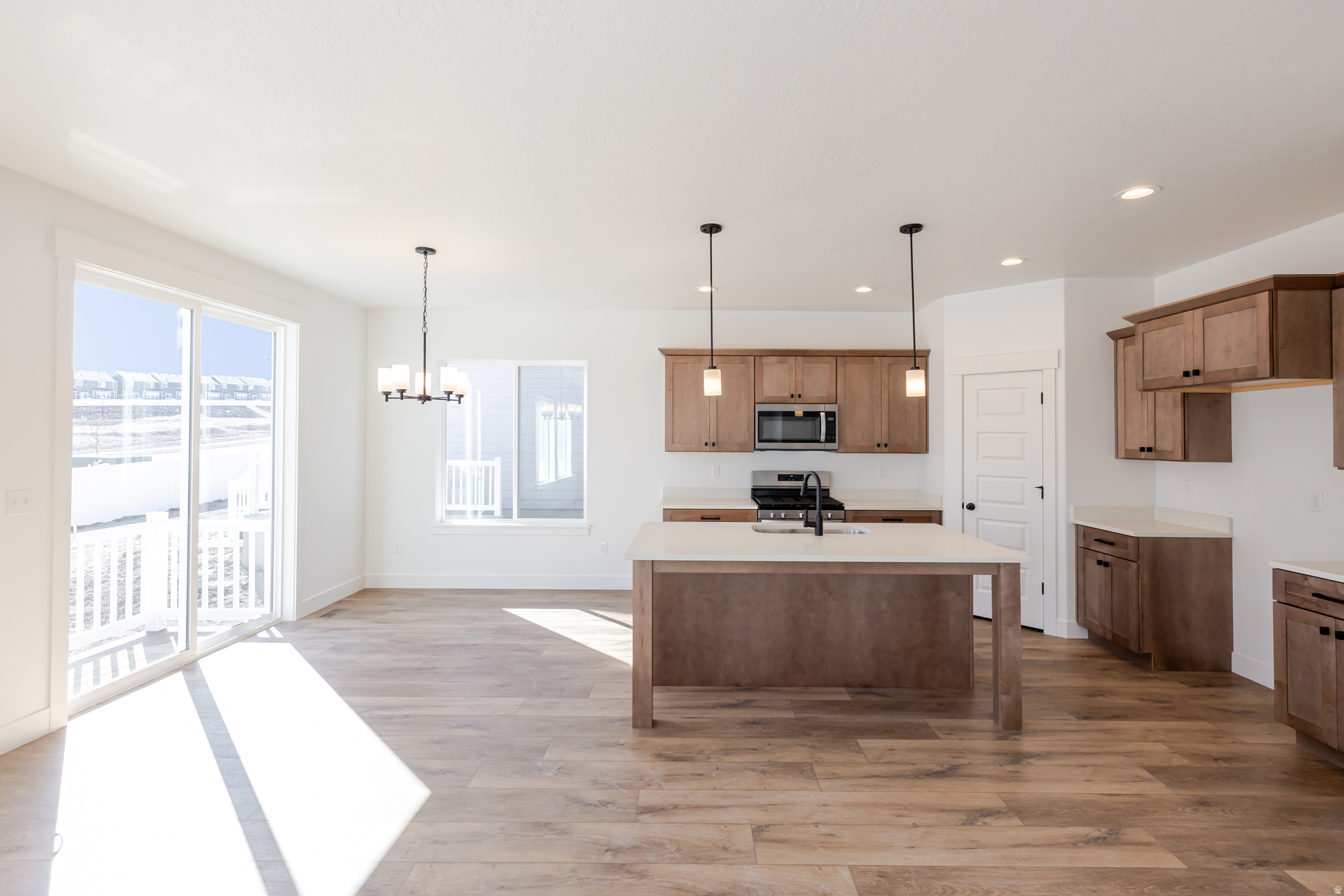 RIVER POINT - Residential