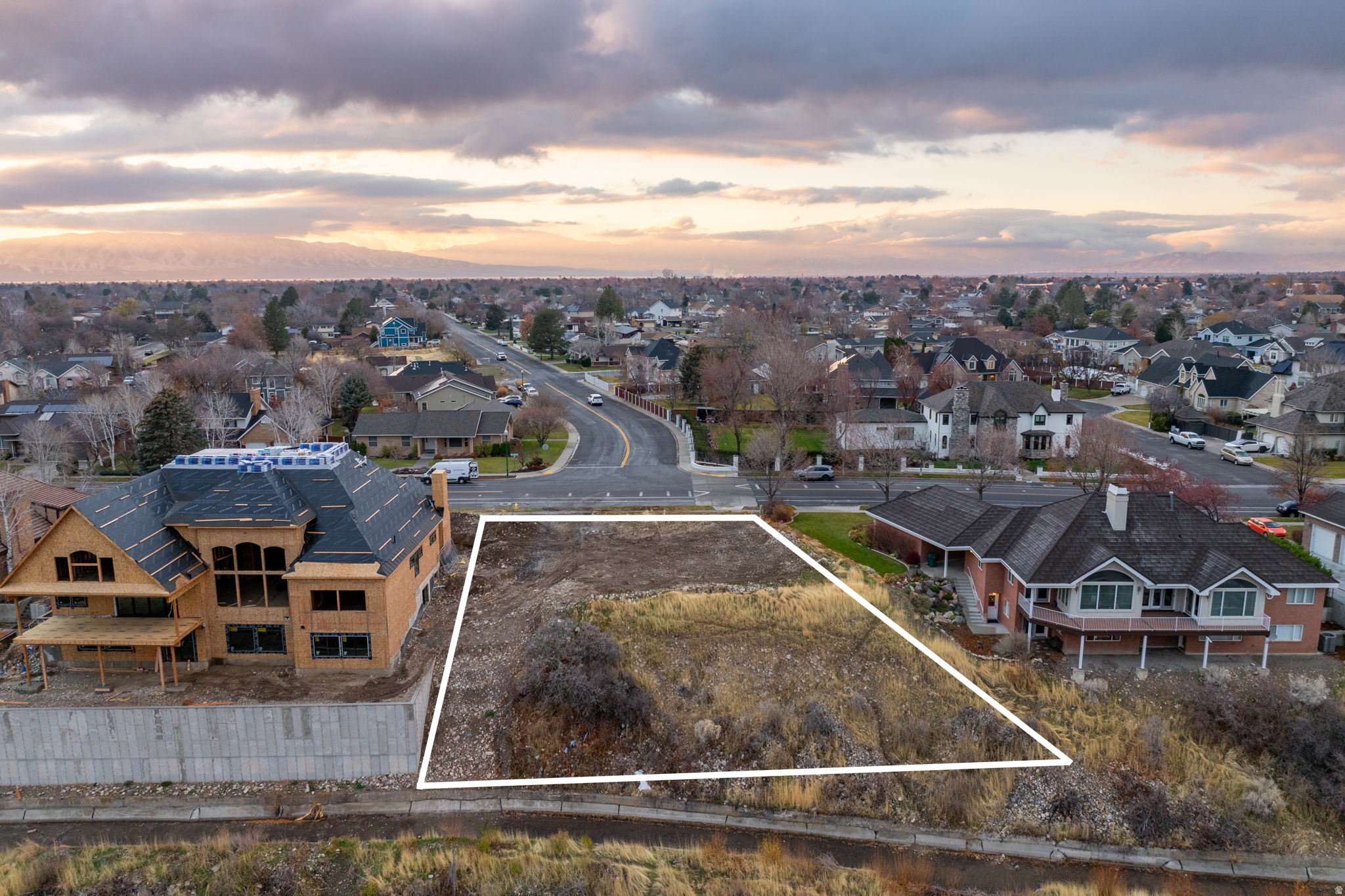 PALISADE ESTATES - Land