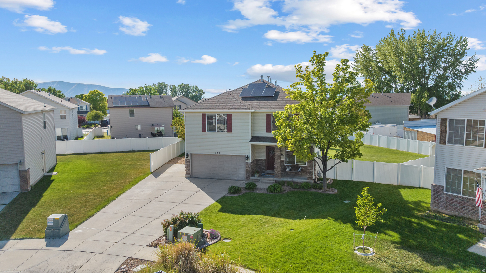 SPANISH FIELDS - Residential