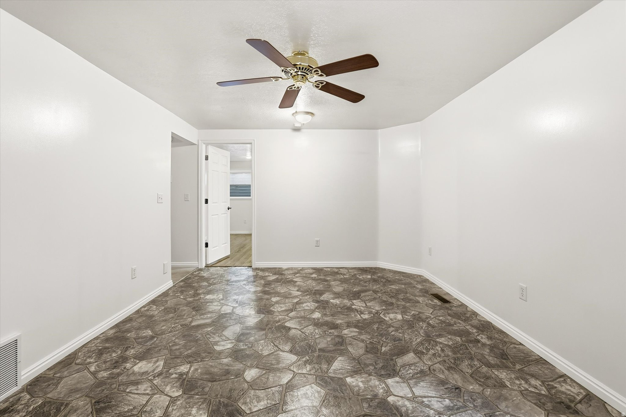 COTTONWOOD - Residential