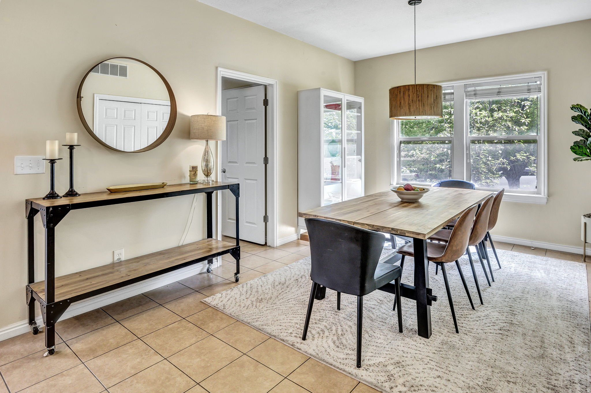 DAYBREAK - Residential