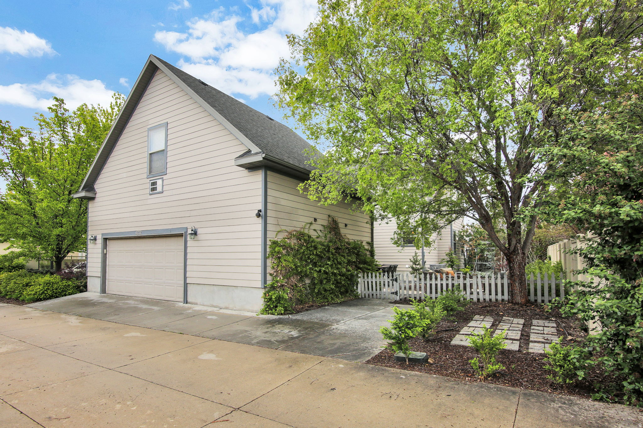 DAYBREAK - Residential