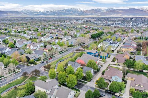 Tiny photo for 4212 W LAKE BRIDGE DR S, South Jordan, UT 84095 (MLS # 2154172)