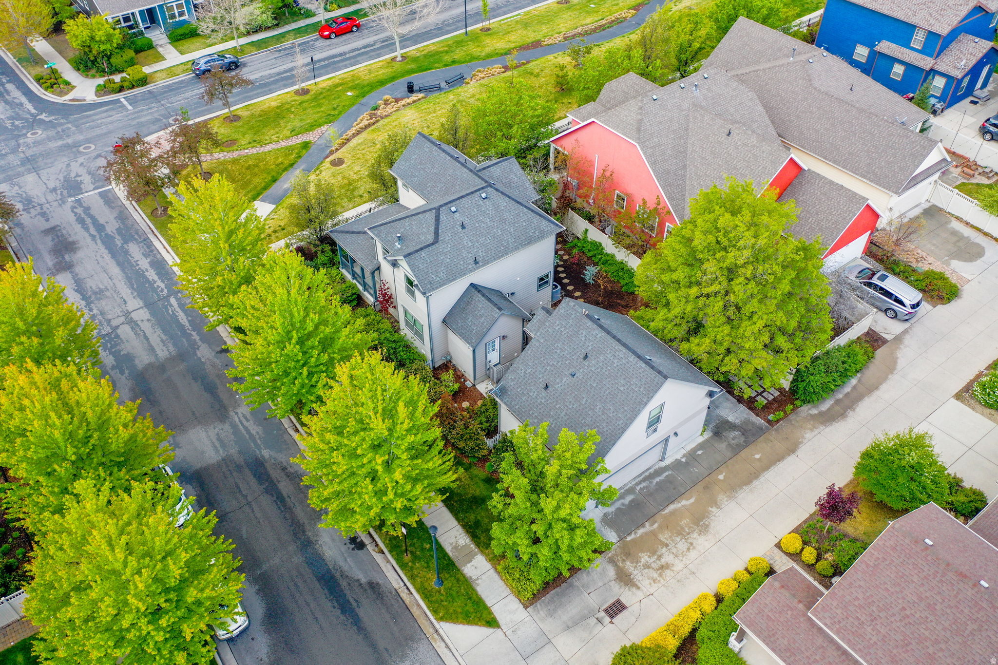 DAYBREAK - Residential