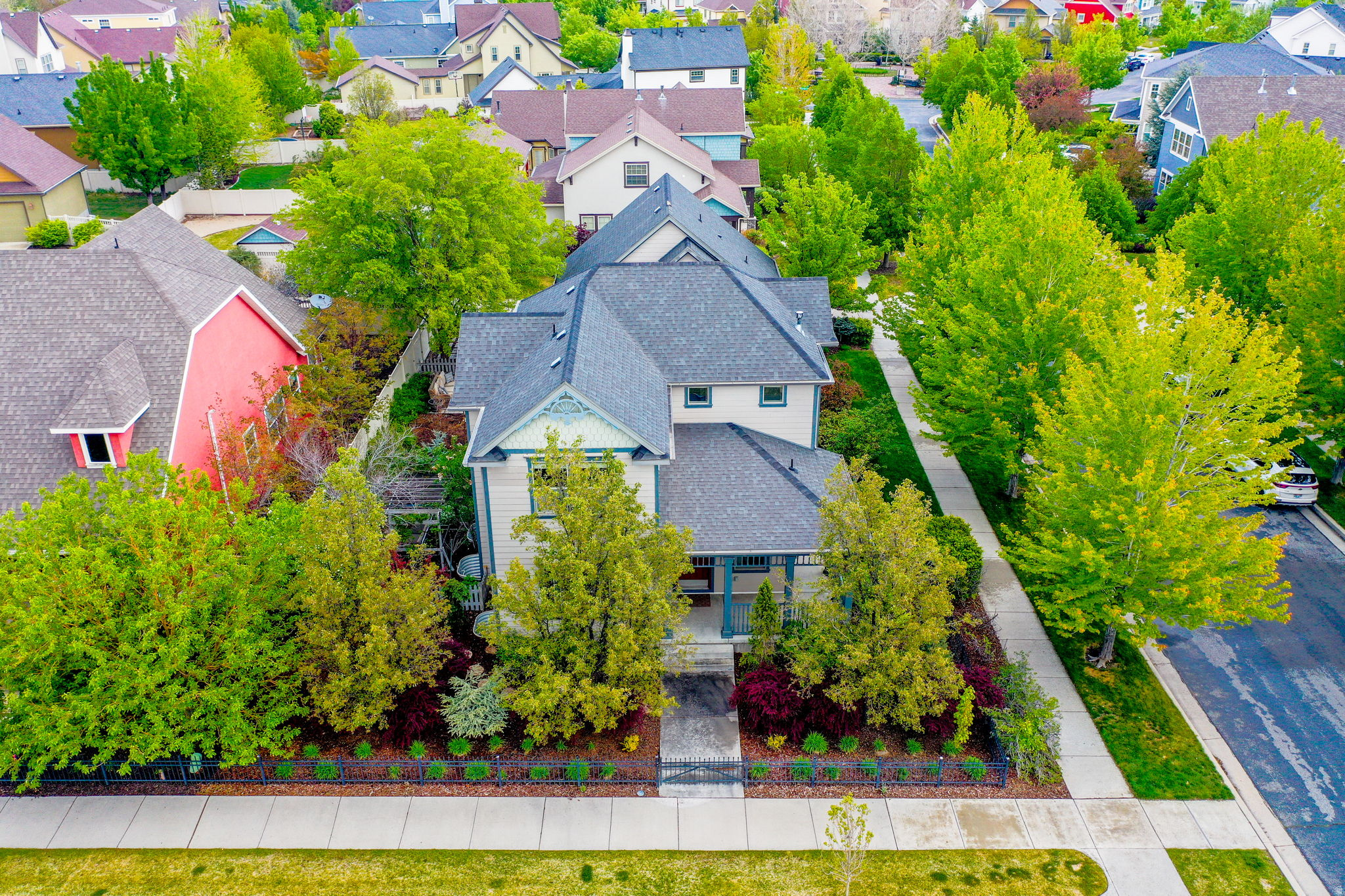 DAYBREAK - Residential