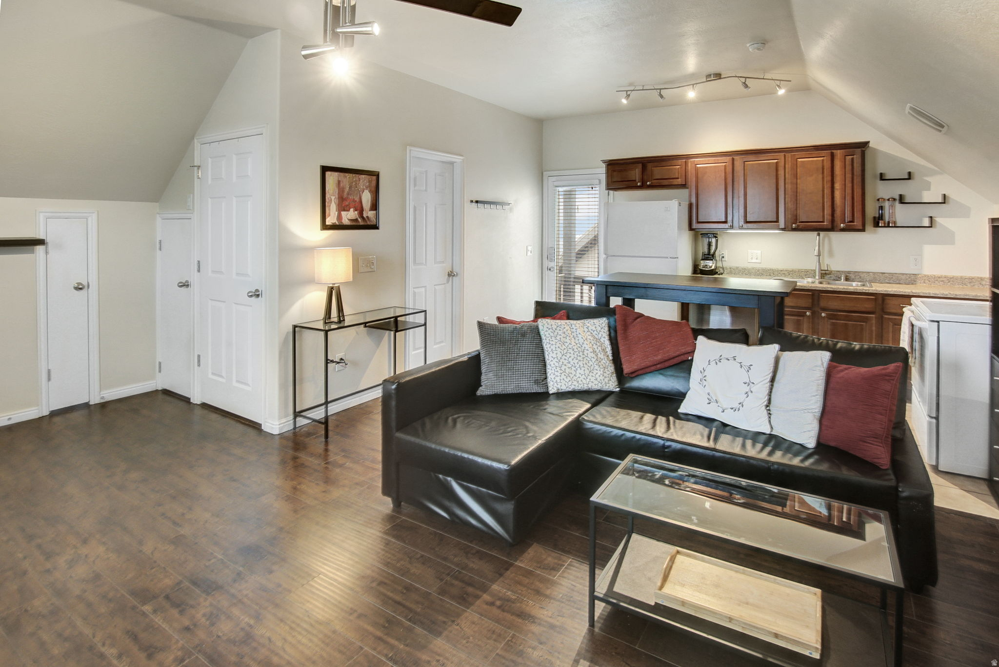 DAYBREAK - Residential