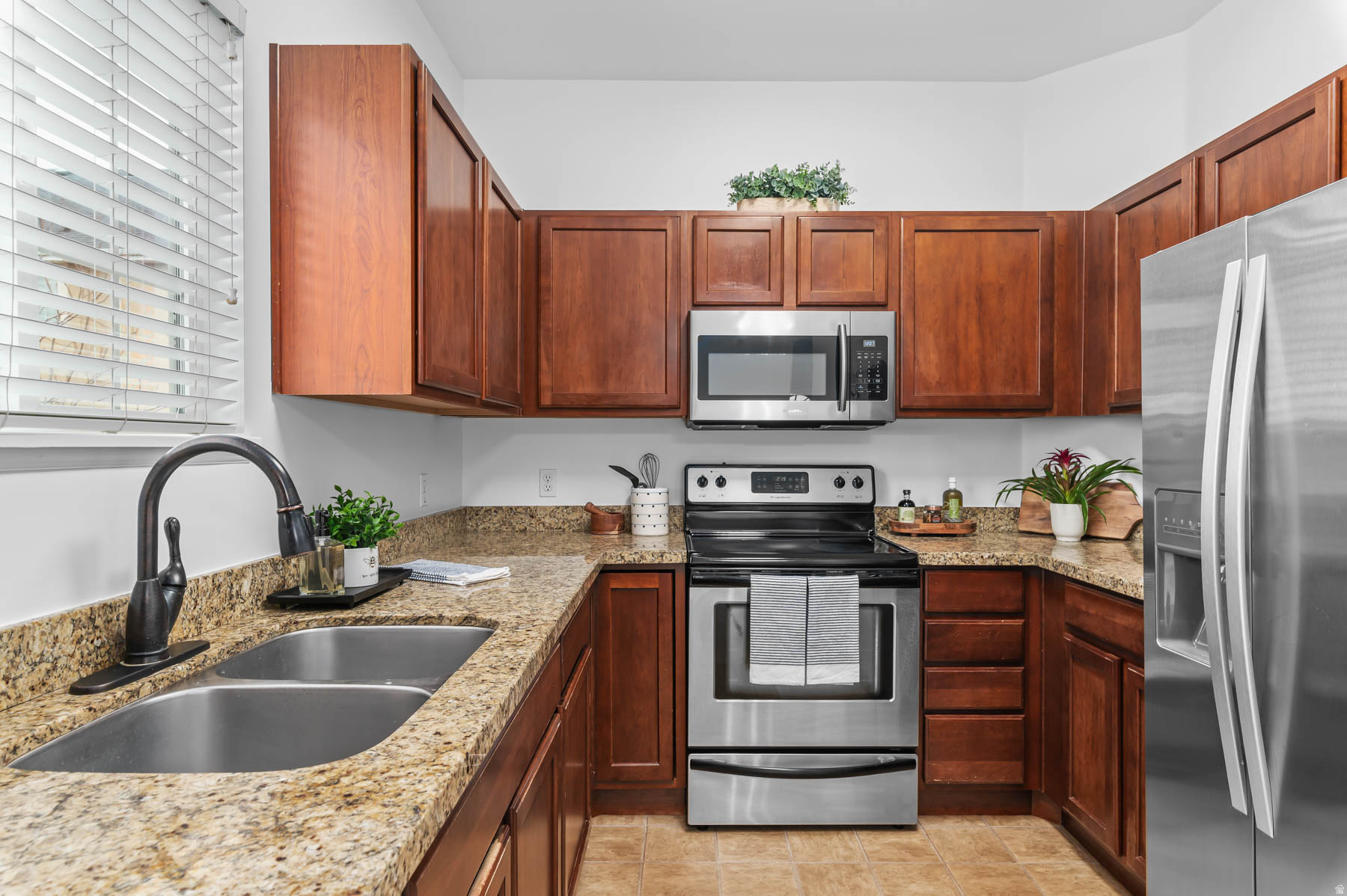 MEADOWS - Residential