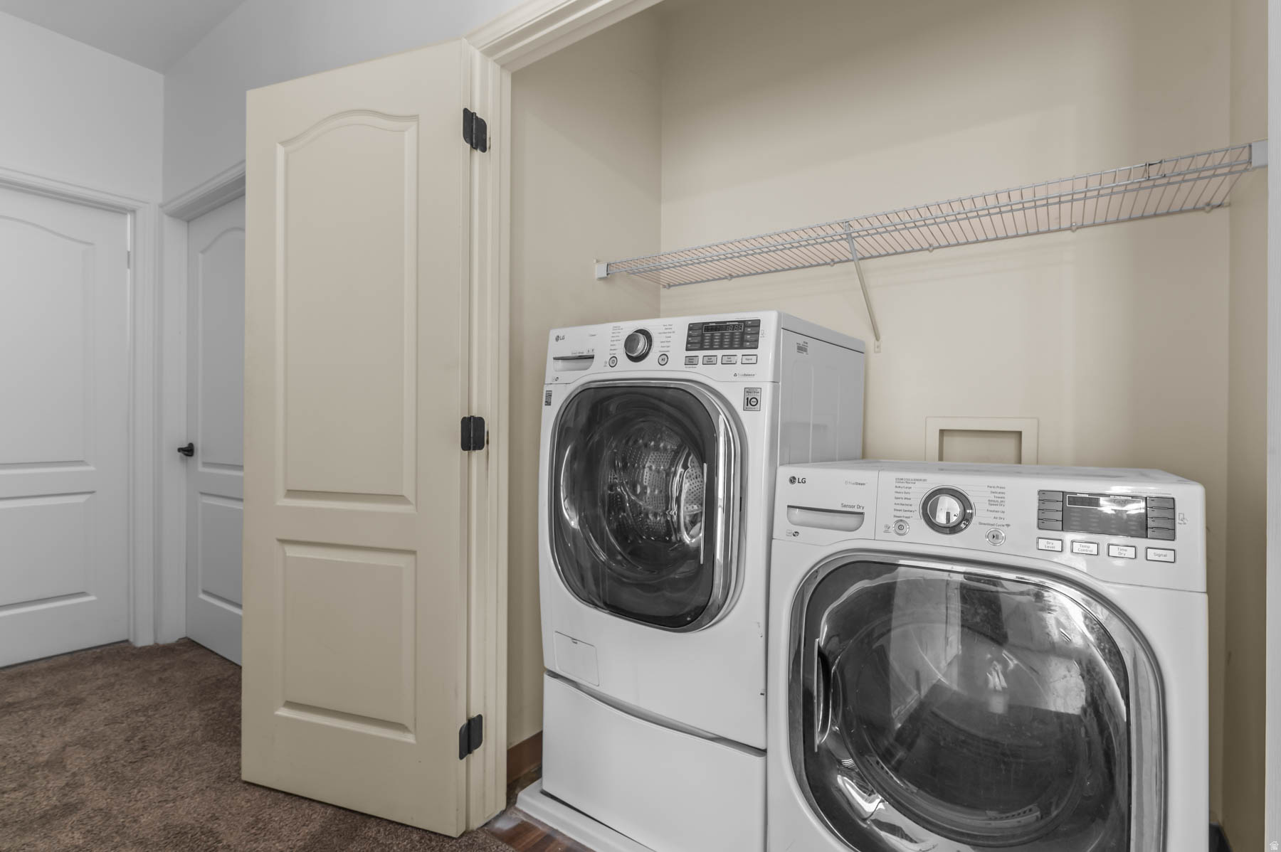 MEADOWS - Residential