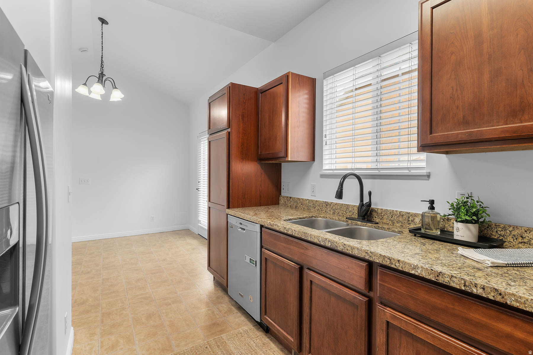 MEADOWS - Residential