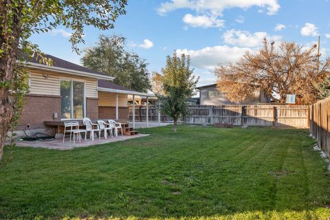 Tiny photo for 9421 S 300 E, Sandy, UT 84070 (MLS # 2120621)