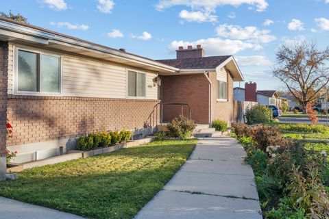 Tiny photo for 9421 S 300 E, Sandy, UT 84070 (MLS # 2120621)