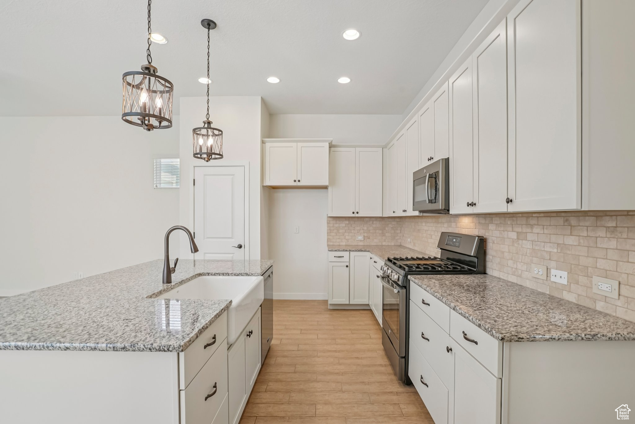 DAYBREAK - Residential