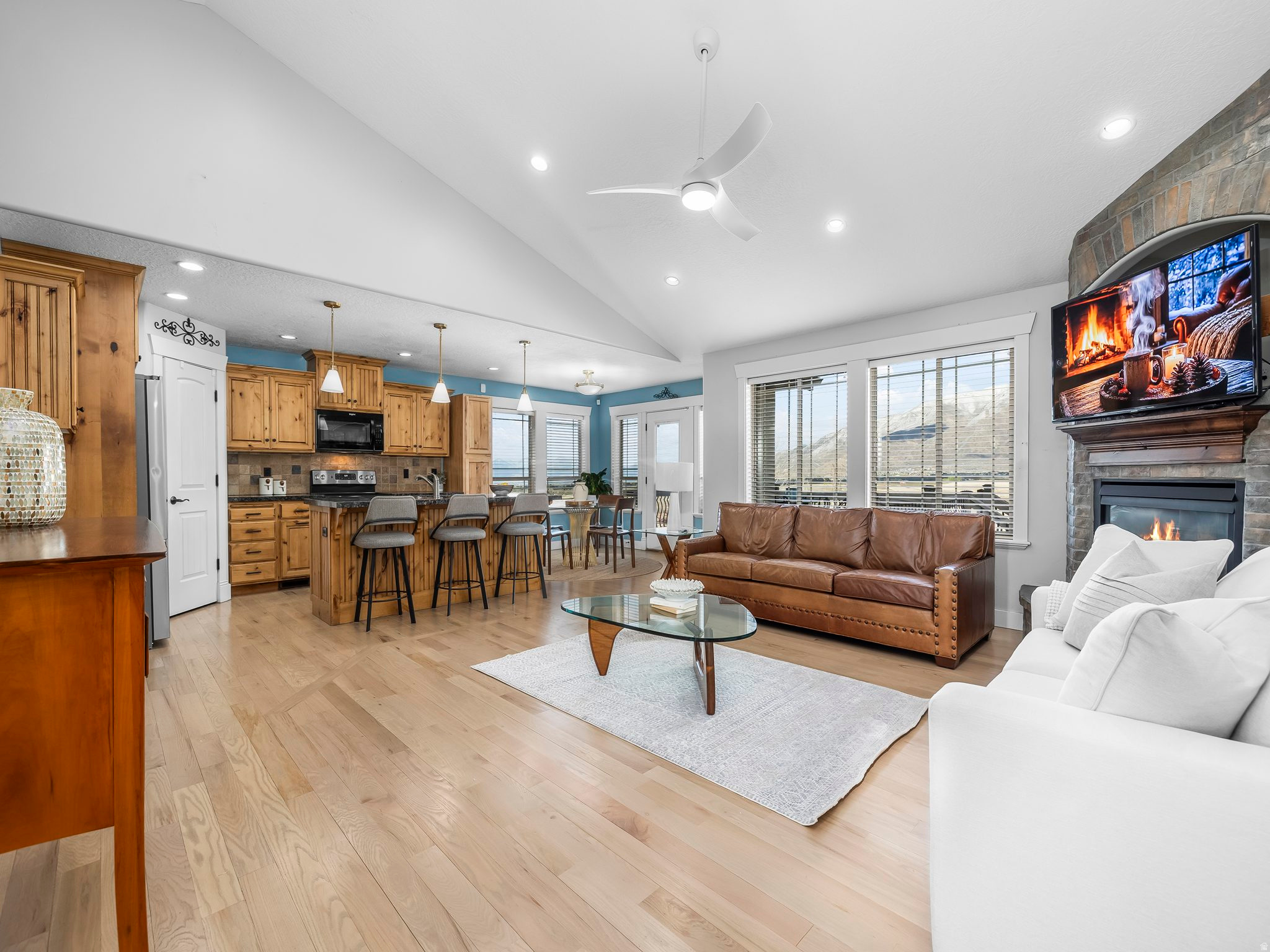 CEDAR POINT AT SUMMIT RIDGE - Residential