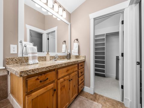 Tiny photo for 1183 E FOOTHILL DR S, Santaquin, UT 84655 (MLS # 2148920)