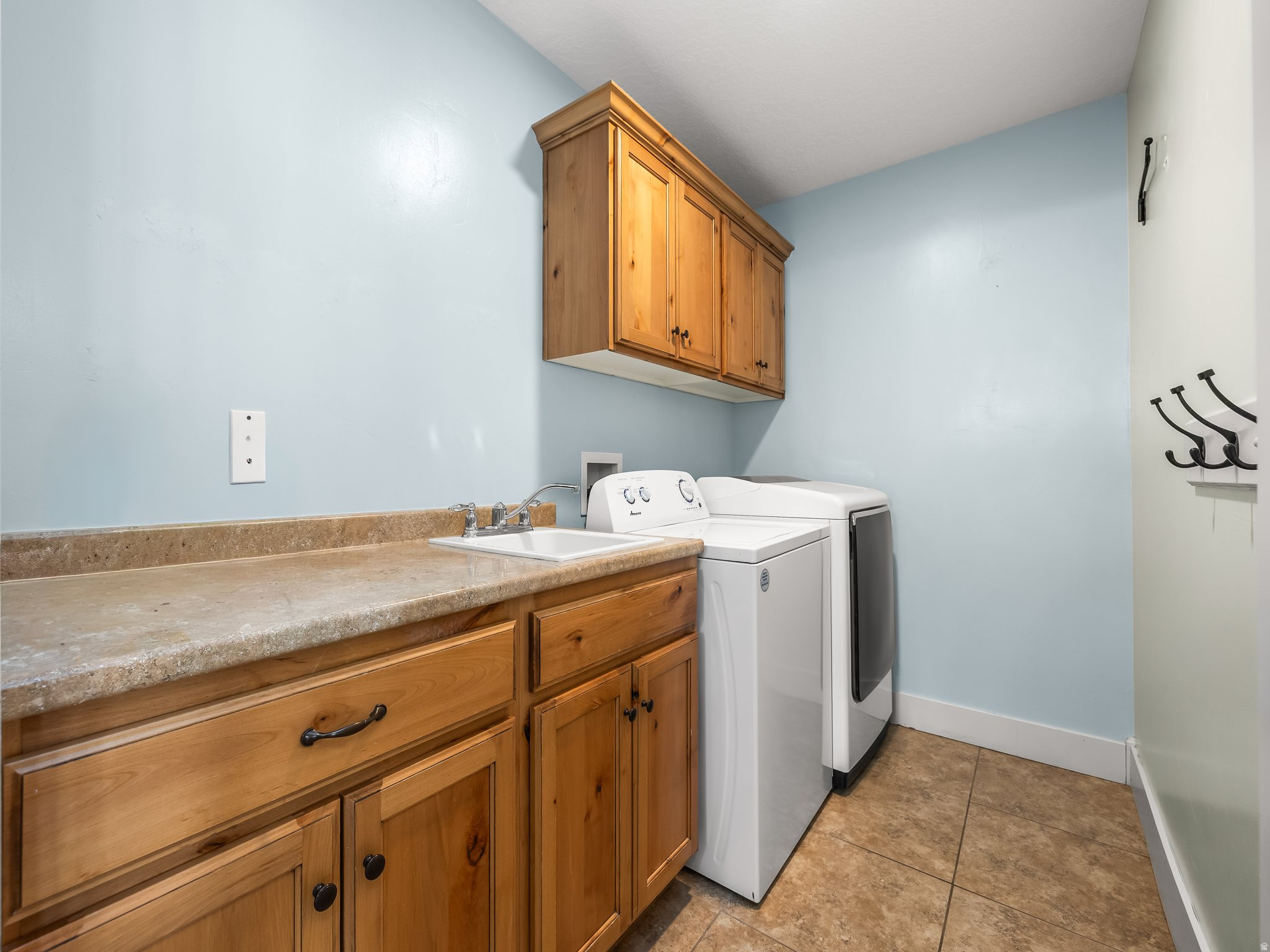 CEDAR POINT AT SUMMIT RIDGE - Residential