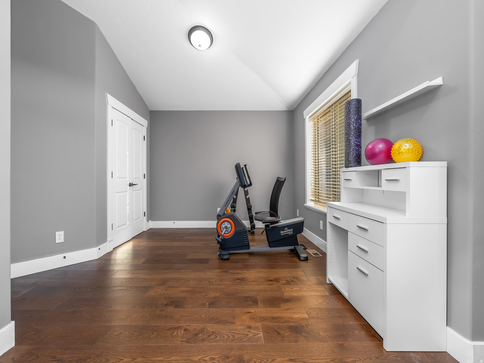 CEDAR POINT AT SUMMIT RIDGE - Residential