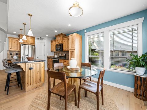 Tiny photo for 1183 E FOOTHILL DR S, Santaquin, UT 84655 (MLS # 2148920)
