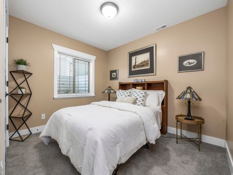 Tiny photo for 1183 E FOOTHILL DR S, Santaquin, UT 84655 (MLS # 2148920)