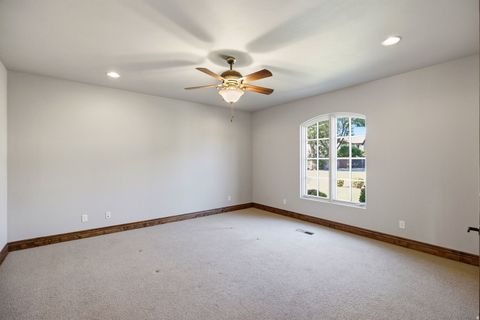 Tiny photo for 1548 W WOODS VIEW LN, Saint George, UT 84770 (MLS # 2173982)