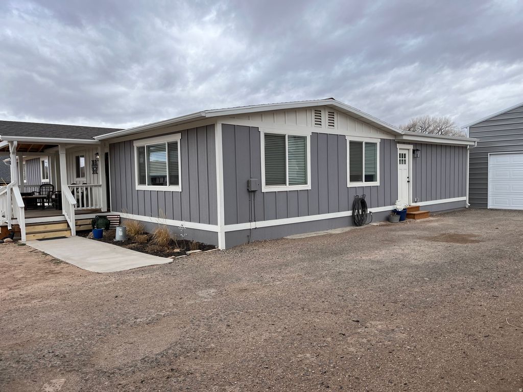 Photo of 558 N NORTH CRESCENT RD, Roosevelt, UT 84066 (MLS # 2156399)