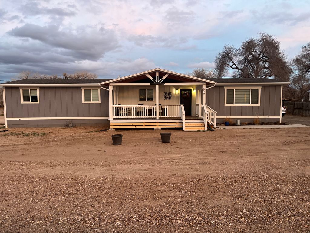 Photo of 558 N NORTH CRESCENT RD, Roosevelt, UT 84066 (MLS # 2156399)