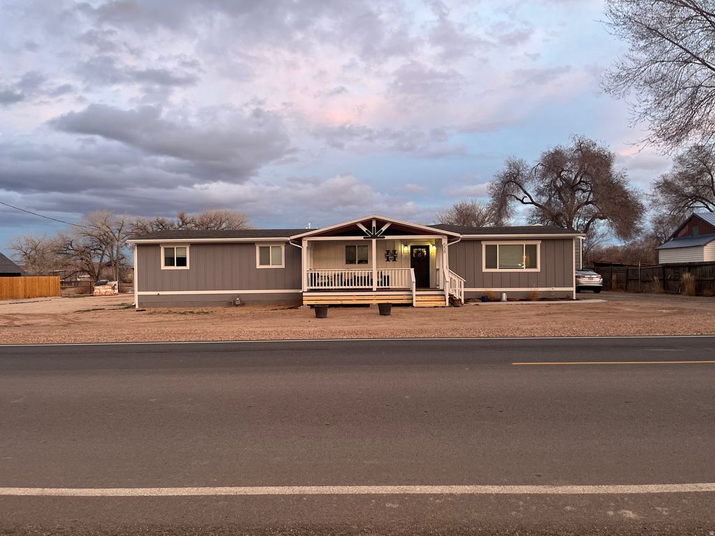 Photo of 558 N NORTH CRESCENT RD, Roosevelt, UT 84066 (MLS # 2156399)