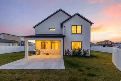 Tiny photo for 891 S 1000 W, American Fork, UT 84003 (MLS # 2142385)