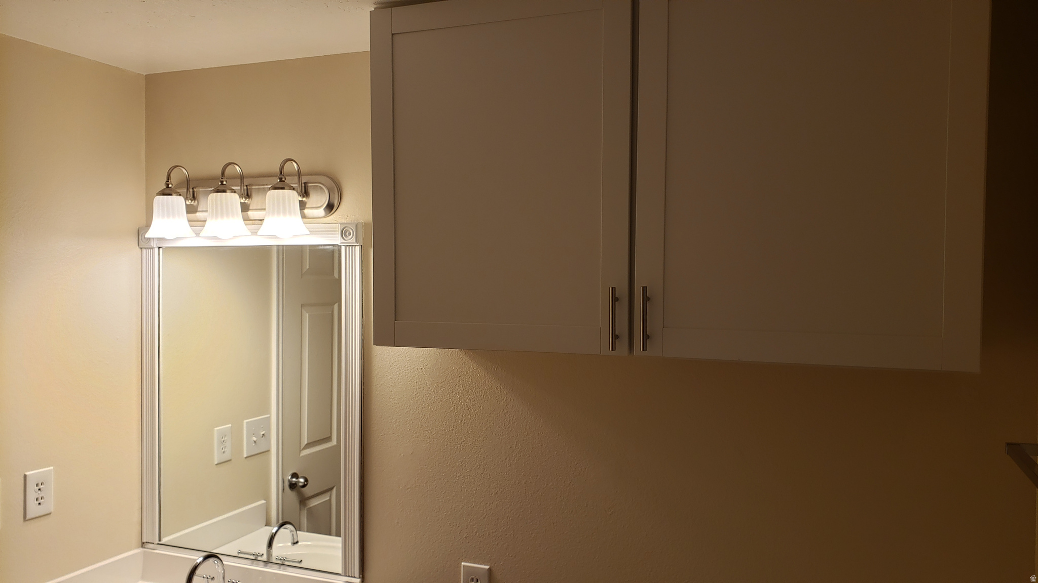 CHASE LANE - Residential