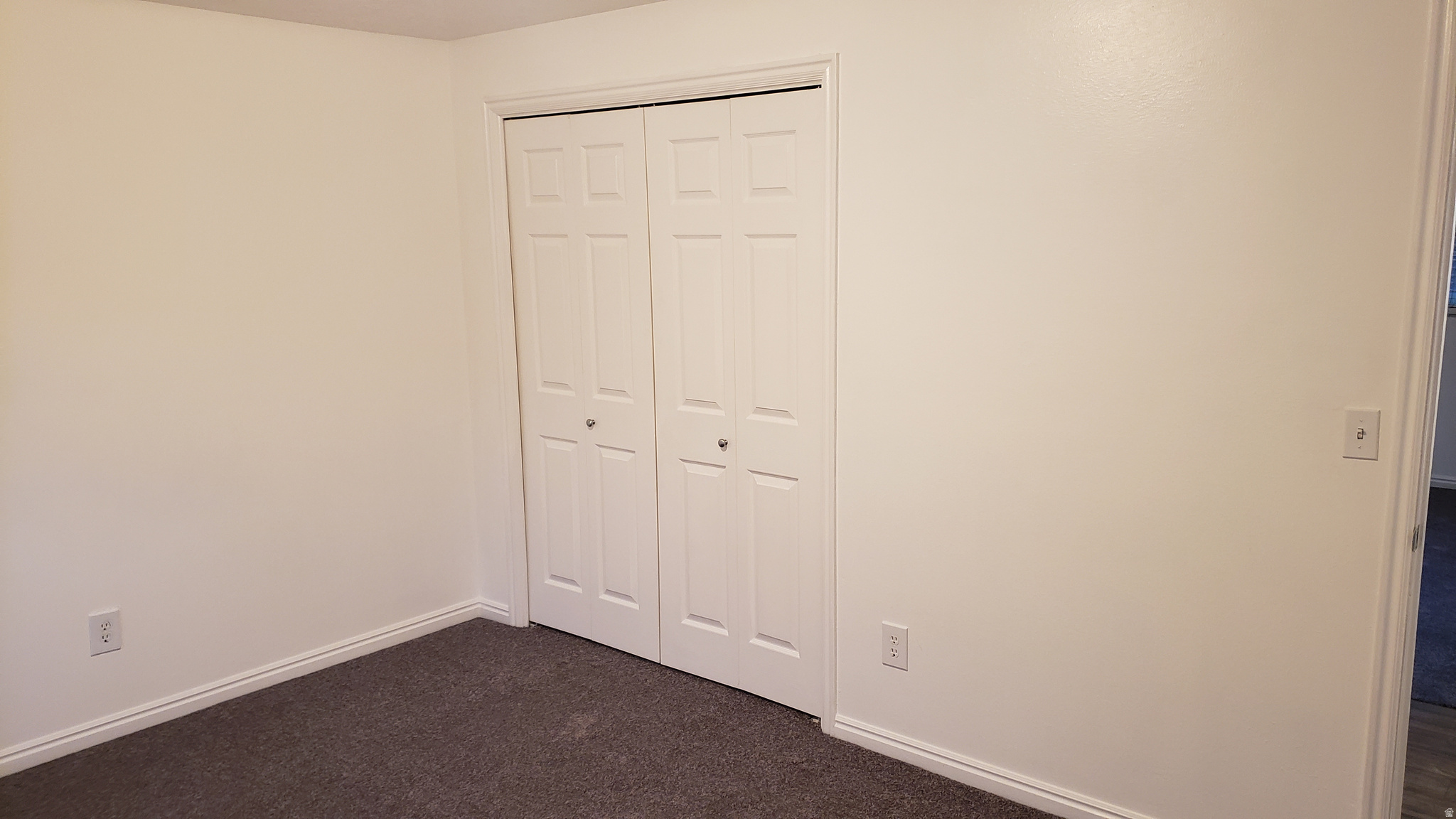 CHASE LANE - Residential