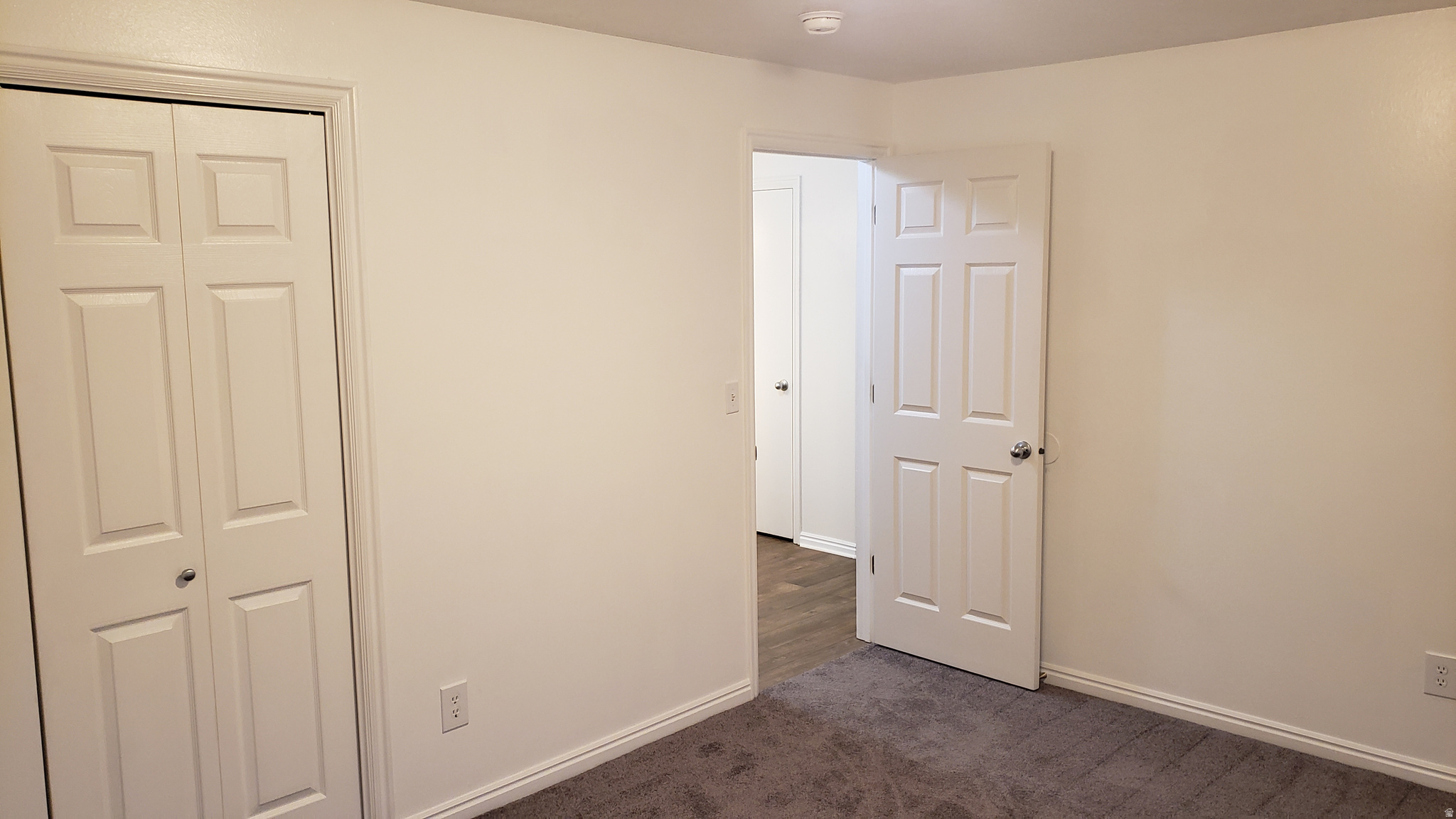 CHASE LANE - Residential